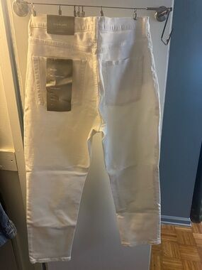 Everlane Women’s White Cheeky Jean - Straight Fit